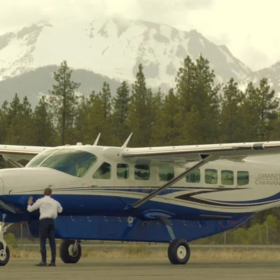 Présentation d'un appareil Grand Caravan, modèle utilisé pour les liaisons de moins de 500 km d'Air Inter Région.