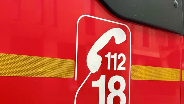 Véhicule d'urgence lors de l'incendie de végétation au camp militaire de Suippes.