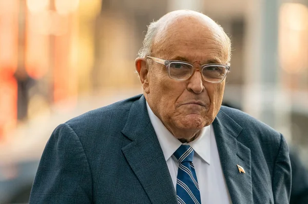 Rudy Giuliani, ancien maire de New York, photographié en plan rapproché.