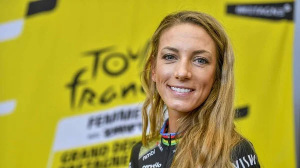 Portrait de la cycliste Pauline Ferrand-Prévot.