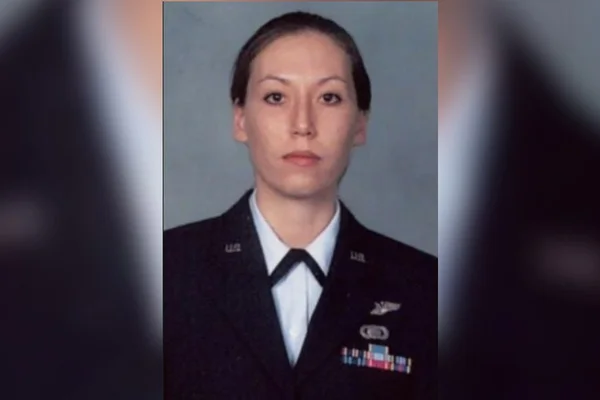 Monica Elfriede Witt, ex-spécialiste de l'US Air Force recherchée par le FBI pour espionnage