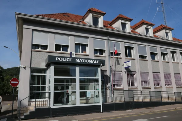Commissariat de police où Dominique Bouvet a été placé en garde à vue.