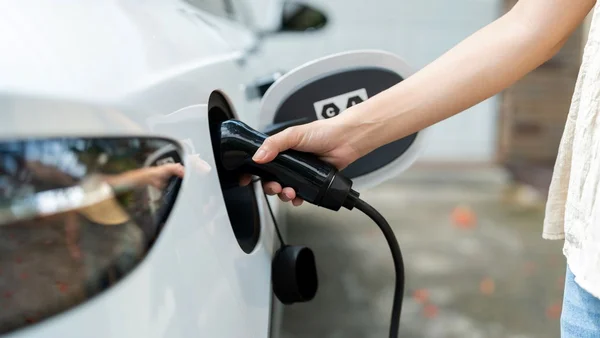 Recharge d'un véhicule électrique.