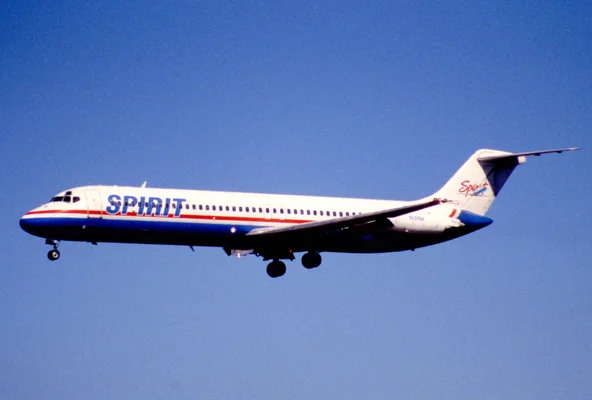 Un DC-9-41 de Spirit Airlines (N131NK) photographié à Fort Lauderdale en 1998.