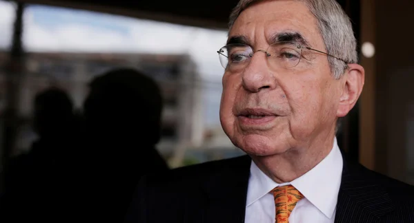 Portrait de l'ex-président costaricain Oscar Arias.