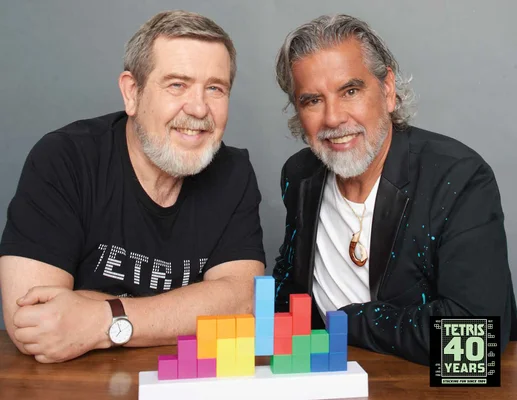 Alexey Pajitnov et Ernő Rubik réunis pour le 40e anniversaire de Tetris.