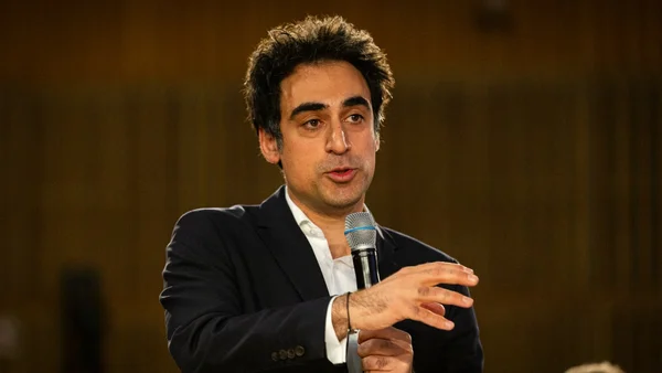 Prise de parole lors d'une conférence de la CPME, rebaptisée Les Entrepreneurs.
