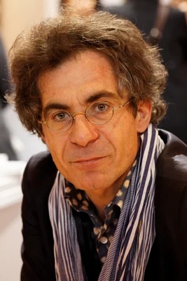 Portrait d'Étienne Klein lors du Salon du livre de Paris 2011.
