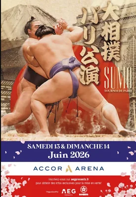 Affiche du MUFG Tournoi de Paris de Sumo, avec deux lutteurs en prise devant le mont Fuji et la tour Eiffel.