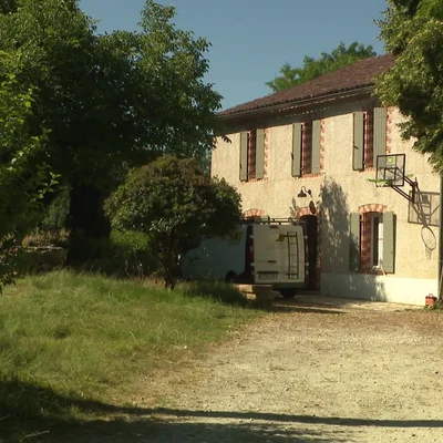 La maison d'apparence paisible qui cachait le laboratoire clandestin de drogue dans le Tarn.