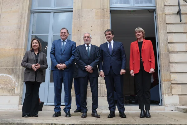 Philippe Tabarot (2e) aux côtés de François Rebsamen, Raffaele Fitto et Valérie Létard, le 10 mars 2025 à Paris.