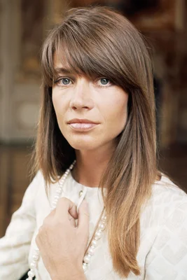 Françoise Hardy, icône intemporelle de la musique française.