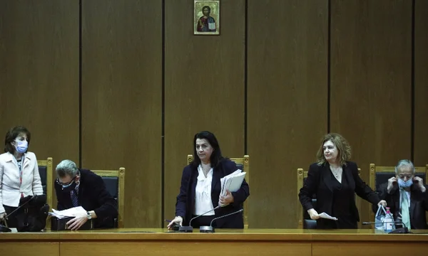 Audience au tribunal lors du procès d'Aube Dorée.