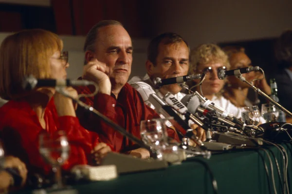 Ingmar Bergman lors d'une conférence de presse au Festival de Venise en 1985.