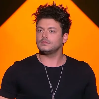 Kev Adams lors d'un concert à Liège.