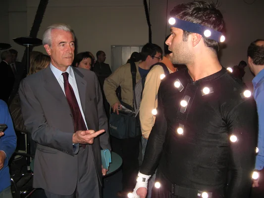 Gilles de Robien lors d'une démonstration de capture de mouvement chez Quantic Dream en 2006.
