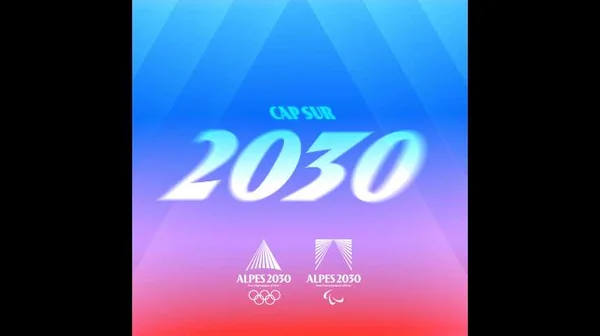 Affiche « Cap sur 2030 » avec les emblèmes des Jeux Olympiques et Paralympiques d'hiver Alpes 2030.