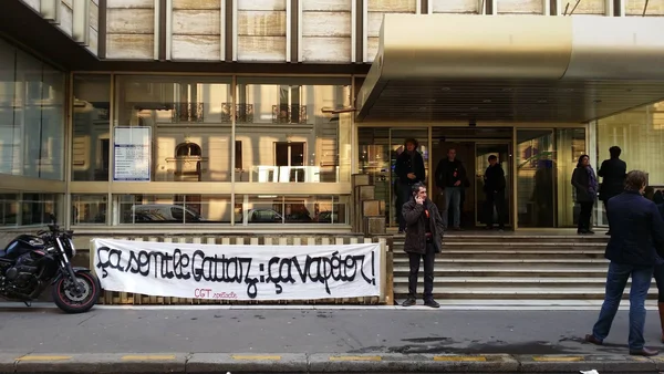 Occupation du siège du MEDEF à Paris contre le diktat patronal | Solidarité  Ouvrière