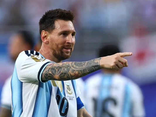 Lionel Messi en pleine action sous le maillot argentin.