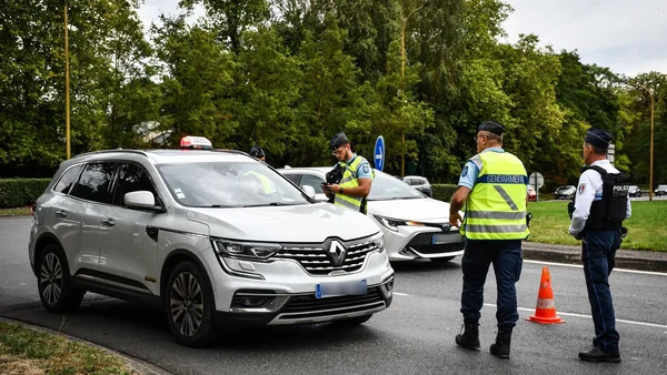 Contrôle routier conjoint de la Gendarmerie et de la Police dans le Val-d'Oise.