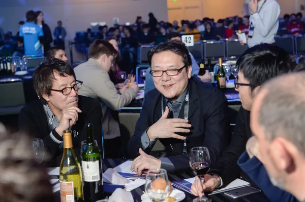 Hidetaka Miyazaki aux Game Developers Choice Awards en 2016.