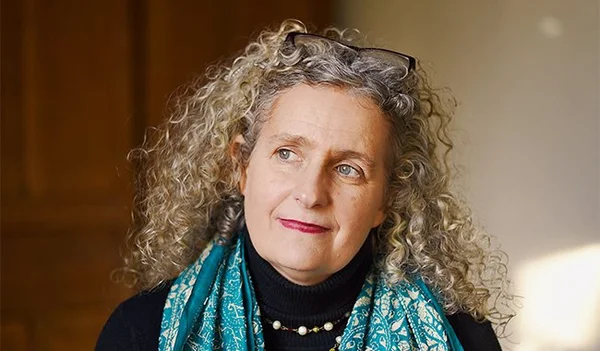 Tiffany Tavernier lors d'un entretien sur l'amour et la naïveté.