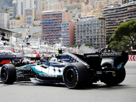 Kimi Antonelli place sa Mercedes en tête des essais libres 3 du Grand Prix de Monaco.