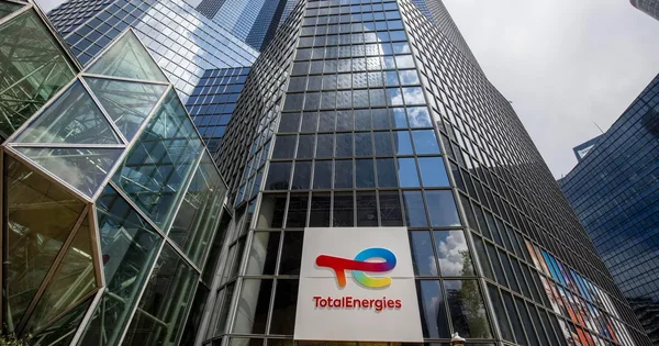 Siège social de TotalEnergies, dont la justice a ordonné l'intégration des émissions carbone des clients dans le plan de vigilance.