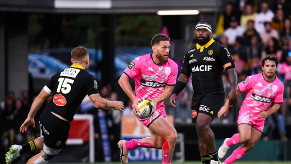 Le Stade Français attaque face à la défense montpelliéraine