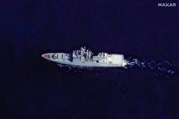 Image satellite d'un navire de guerre russe en navigation dans la Manche.