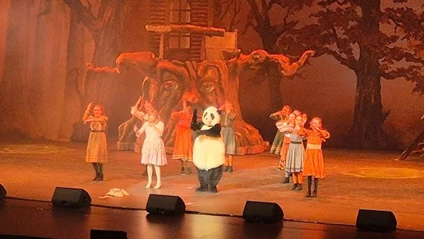 Chantal Goya « Pandi Panda » - YouTube