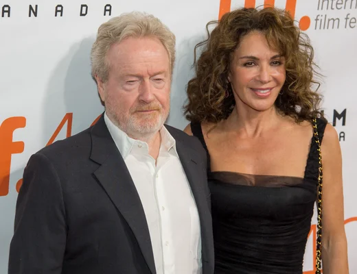 Ridley Scott et son épouse Gianina Facio au tapis rouge de la première de 'The Martian' à Toronto.