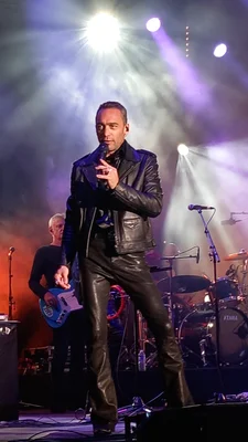 Jean-Baptiste Guégan en concert à l'Irréductible Festival de Quimper, le 30 juin 2024.