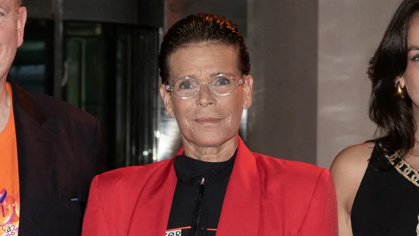 Stéphanie de Monaco va-t-elle faire son retour dans la musique ? Elle répond ! - Télé 7 Jours