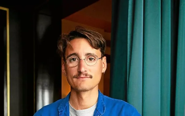 Pierre Adrian photographié lors d'une rencontre à Saint-Pol-de-Léon, en Bretagne.