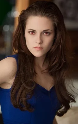 Kristen Stewart dans 'Twilight - Chapitre 5 : Révélation 2e partie', les yeux rouges caractéristiques.