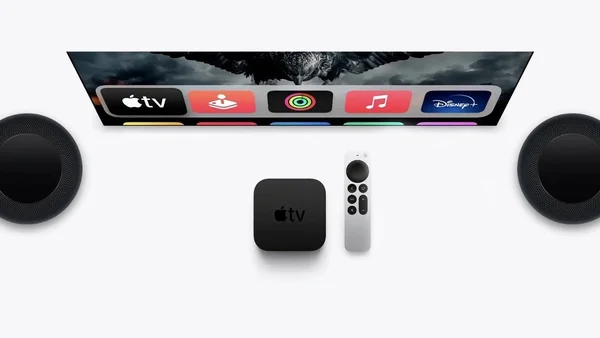 Apple TV 4K, Siri Remote et HomePod avec l'interface tvOS