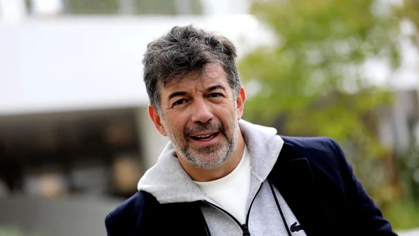 Stéphane Plaza, confiant sur la douleur persistante après la mort de sa mère.