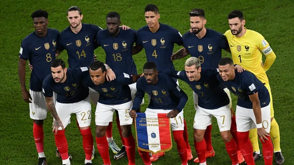 L'équipe de France avant un match contre le Danemark lors de la Coupe du monde 2022.