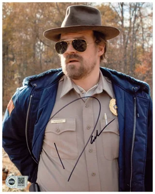 David Harbour en shérif Jim Hopper dans Stranger Things, photo dédicacée.