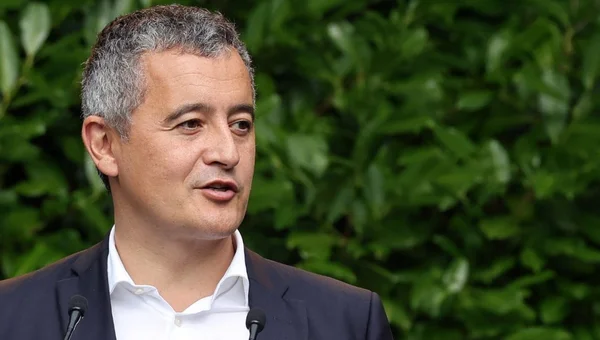 Gérald Darmanin s'adressant à la presse après sa nomination comme ministre de la Justice.