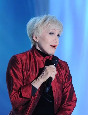 Nicole Croisille, la voix intemporelle derrière « Une femme avec toi ».
