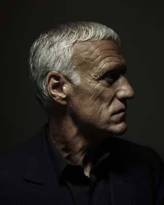 Portrait de Didier Deschamps, sélectionneur de l'équipe de France de football, en 2022.