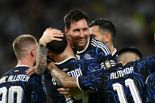 Les Bleus célèbrent un moment de complicité lors de la Coupe du monde 2022.