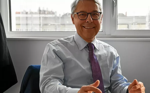 Portrait de Claude Guillemot, cofondateur d'Ubisoft.