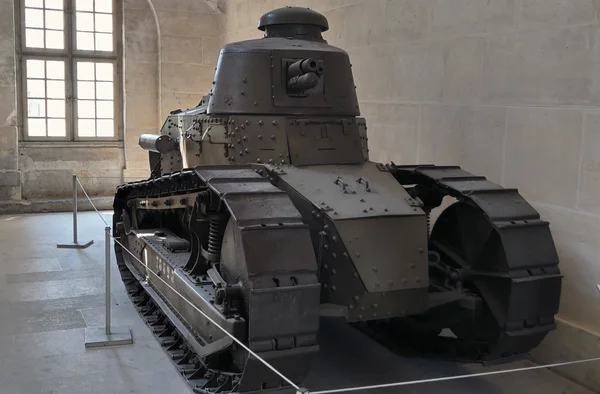 Char Renault FT exposé au Musée de l'Armée, aux Invalides.