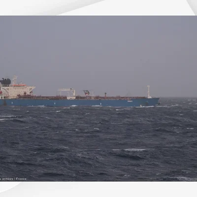 Le pétrolier russe GRINCH arraisonné par la Marine française dans l'Atlantique.