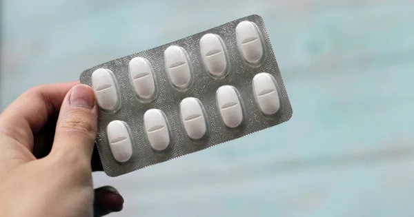Une plaquette de comprimés de paracétamol, médicament dont le prix est au cœur du débat.