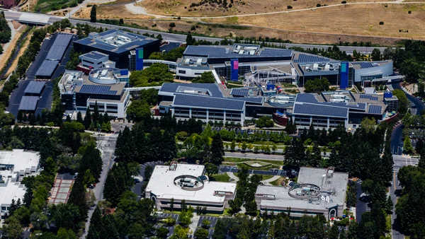 Vue aérienne du campus principal de Google à Mountain View, Californie.