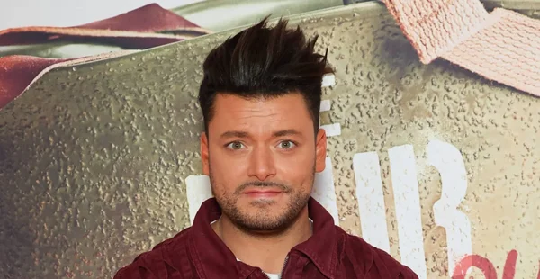 Kev Adams lors d'une séance photo promotionnelle.